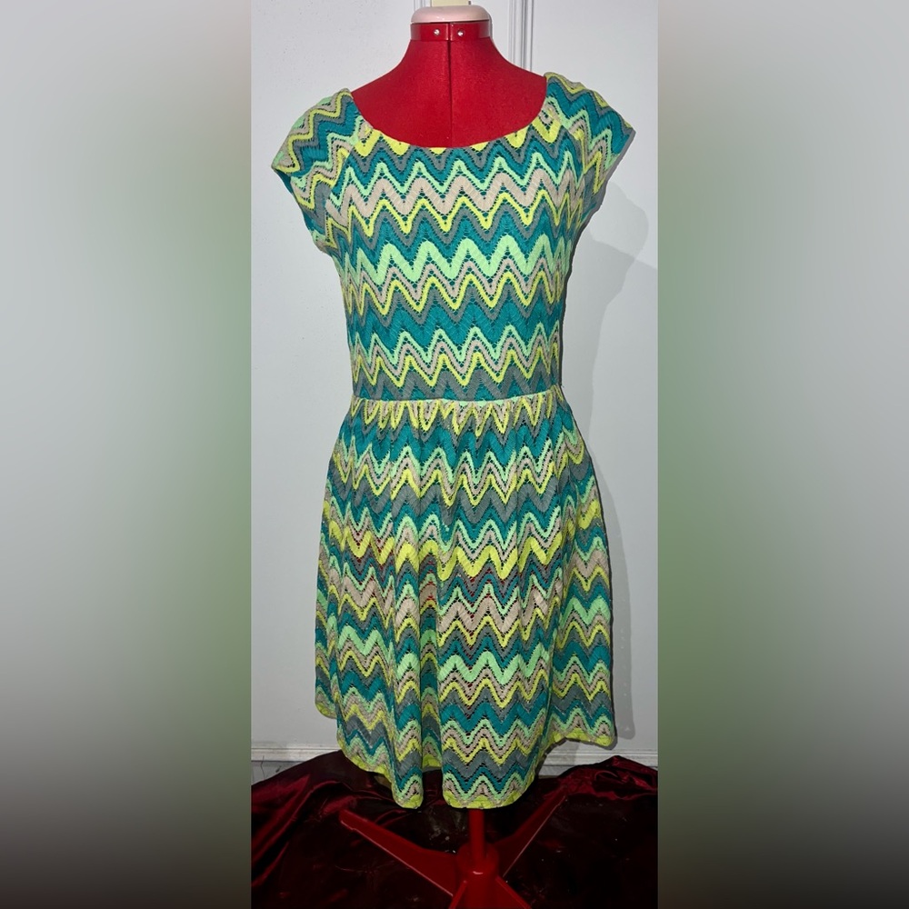 Ronni Nicole Women's Chevron Print Fit-and-Flare Dress in Green & Yellow Med